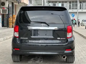 Toyota Corolla Rumion 2008 Black
