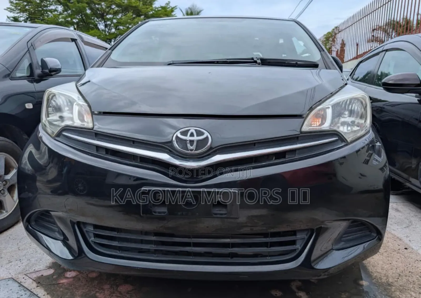 Toyota Ractis 2011 Black