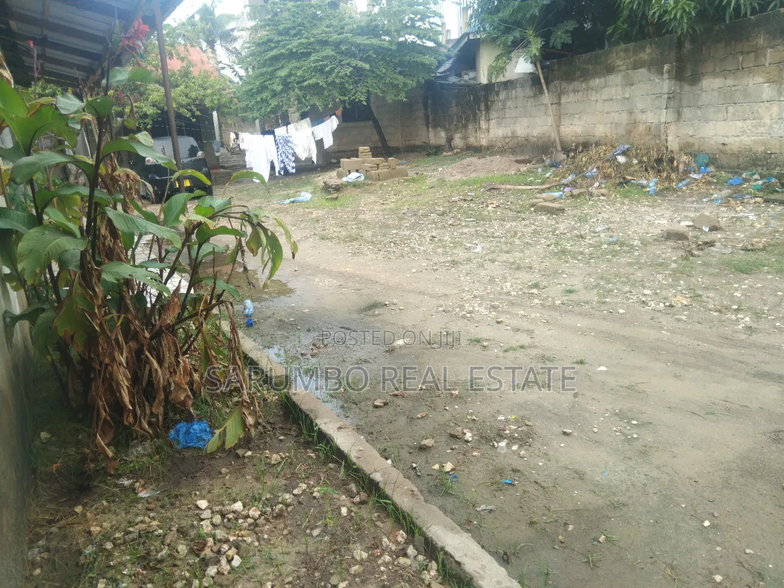 Kiwanja Chenye Nyumba Za Wapangaji Kinauzwa Mbezi Beach