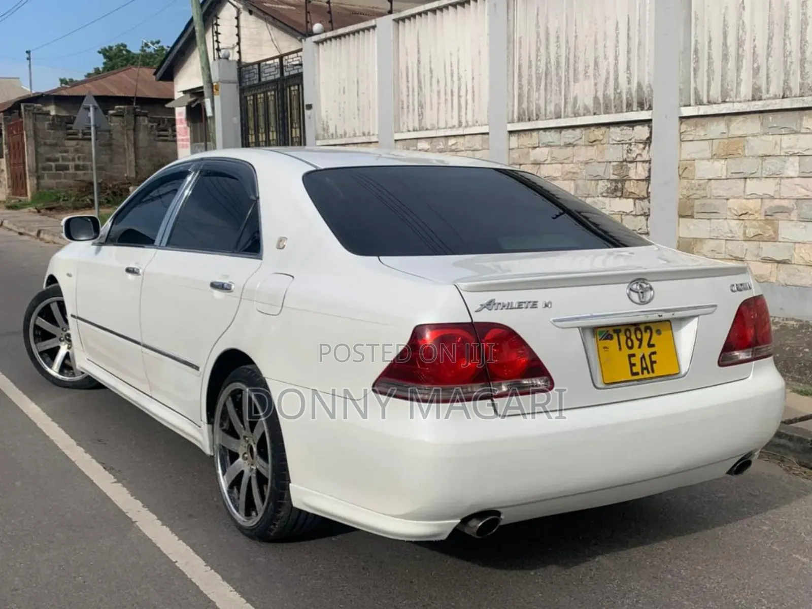 Toyota Crown 2006 White
