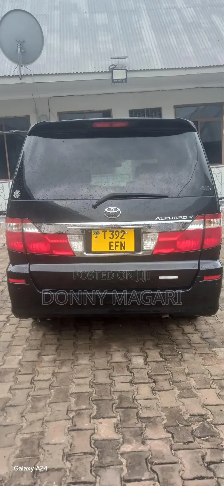 Toyota Alphard 2.4 Petrol FWD 2004 Black