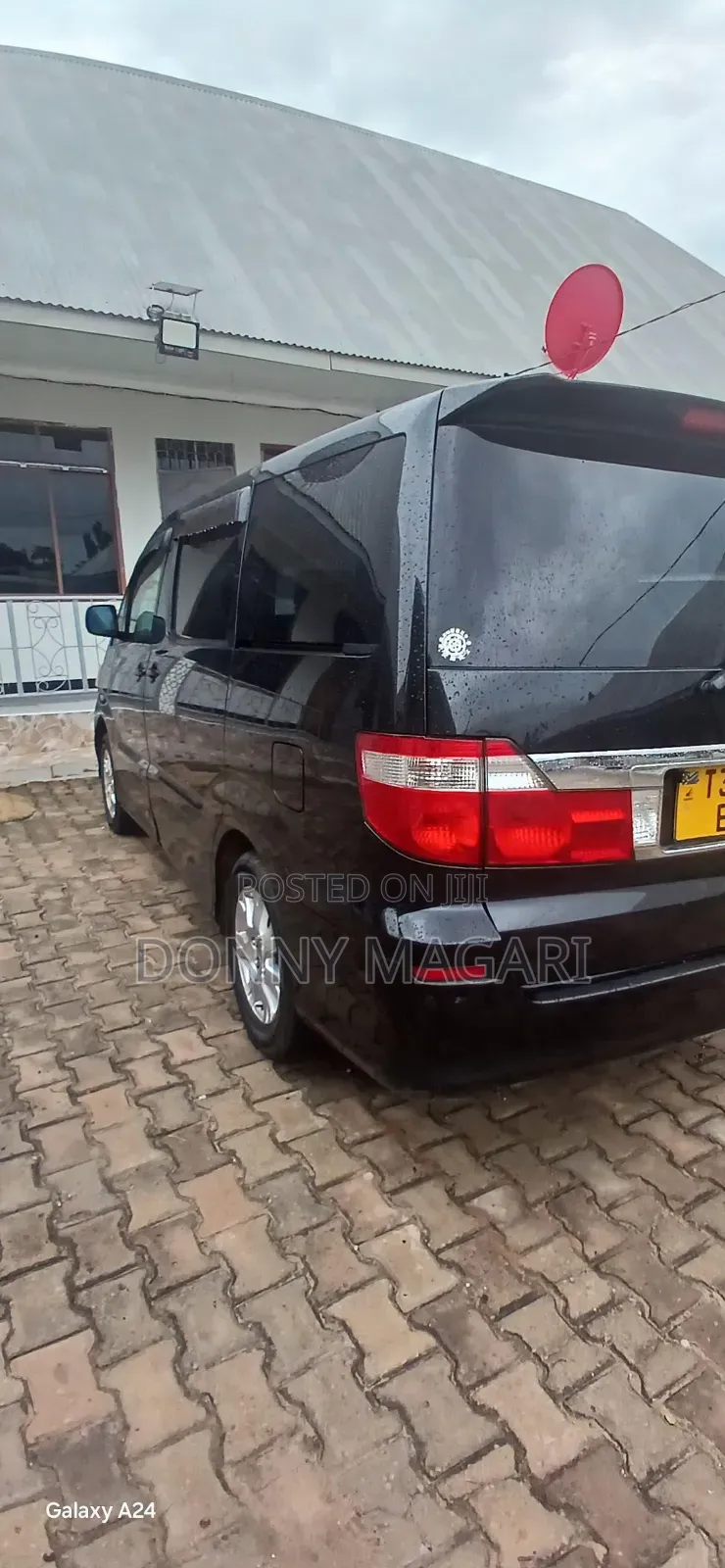 Toyota Alphard 2.4 Petrol FWD 2004 Black