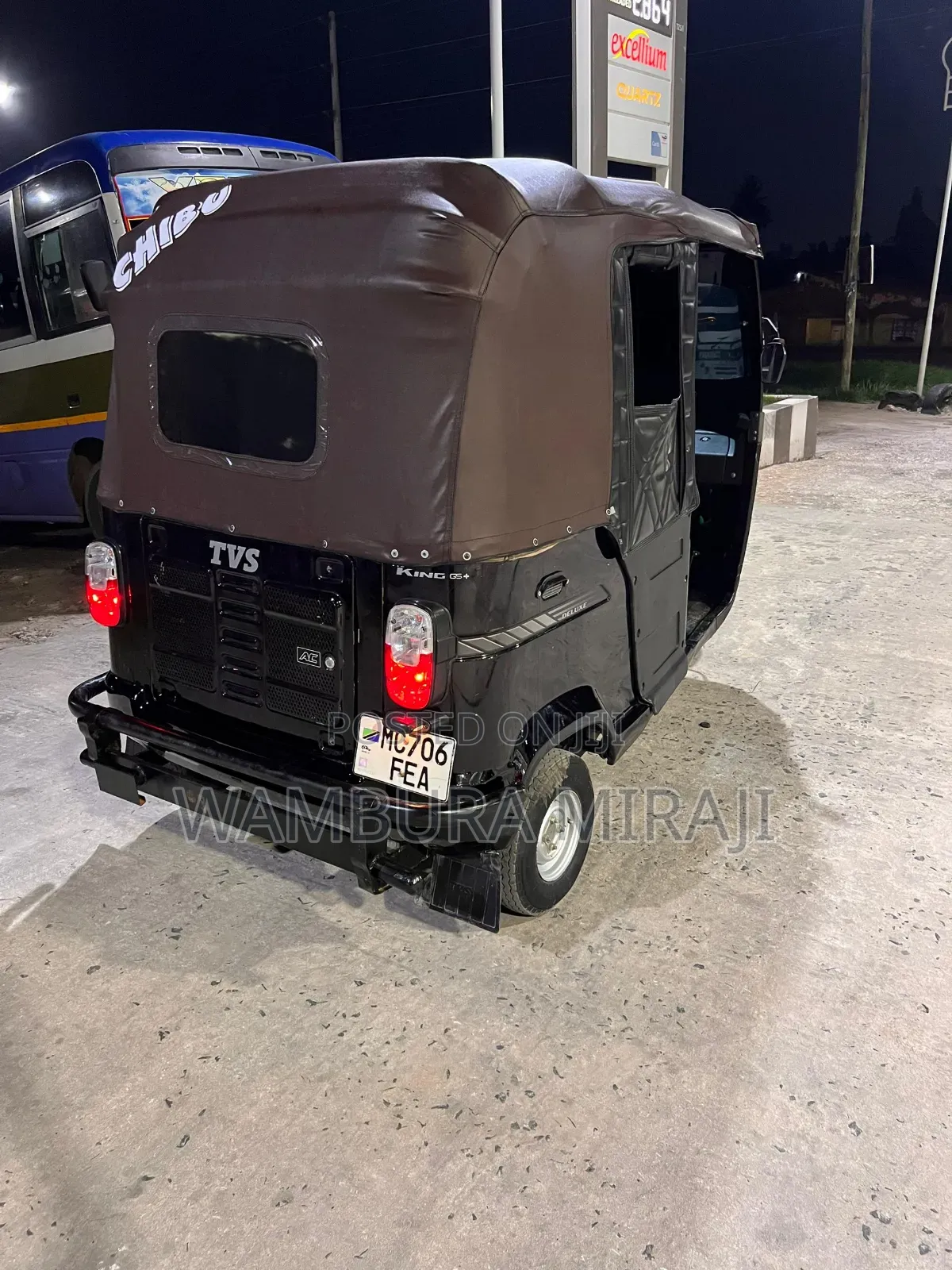 Bajaj Avenger 200 2025 Black