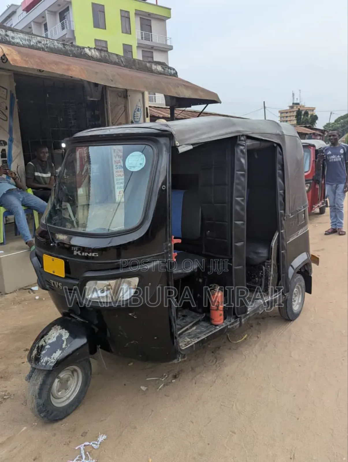 Bajaj Avenger 200 2025 Black