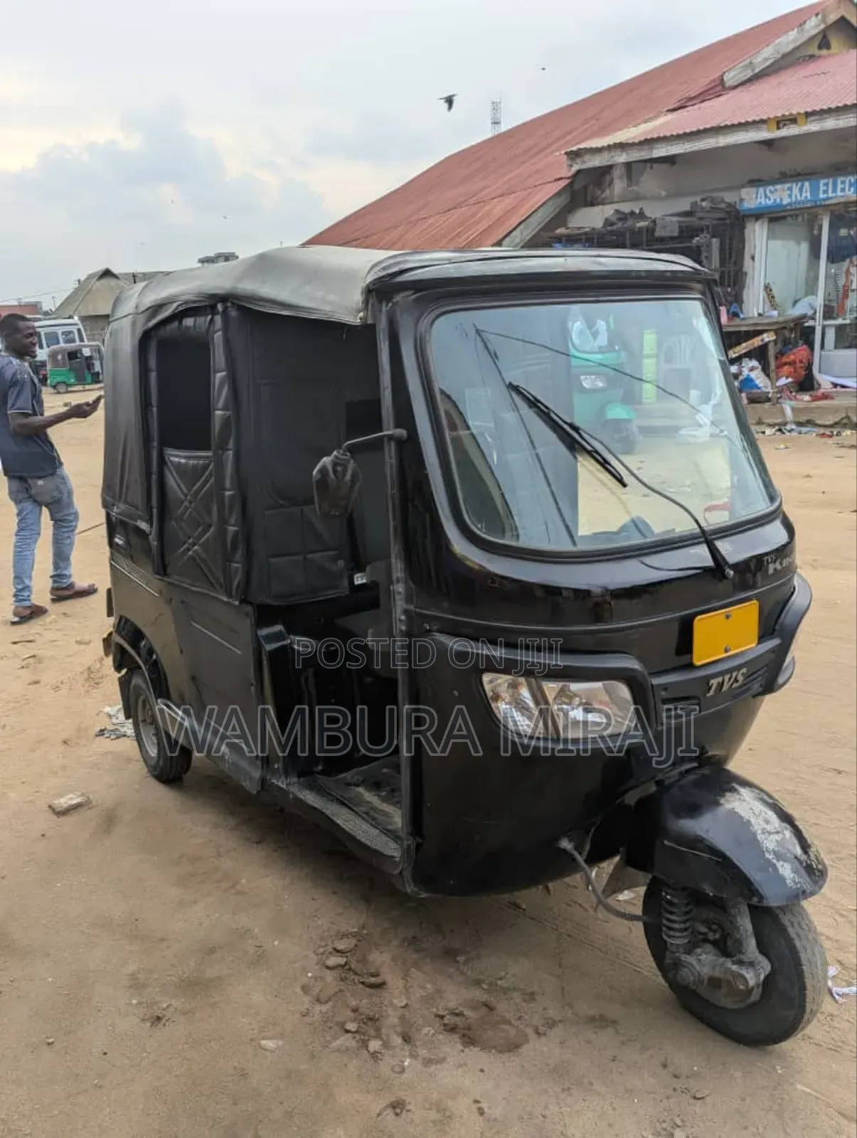 Bajaj Avenger 200 2025 Black