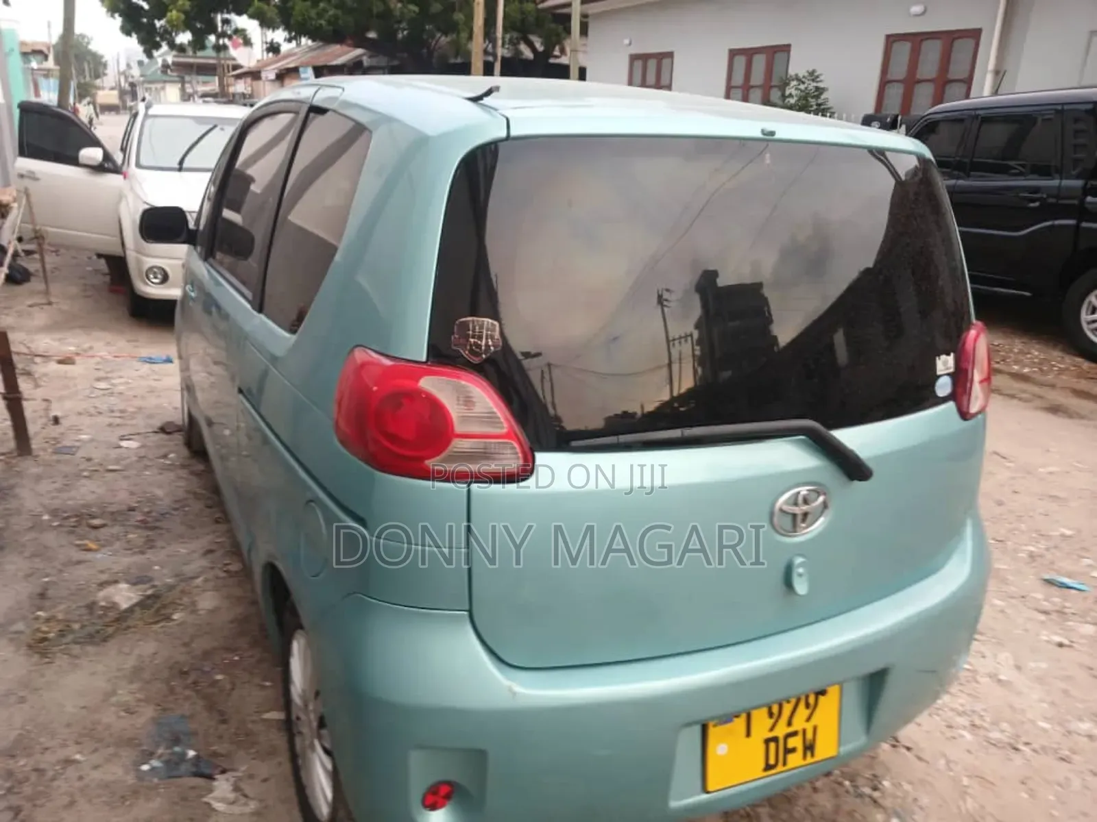 Toyota Porte 2005 Blue