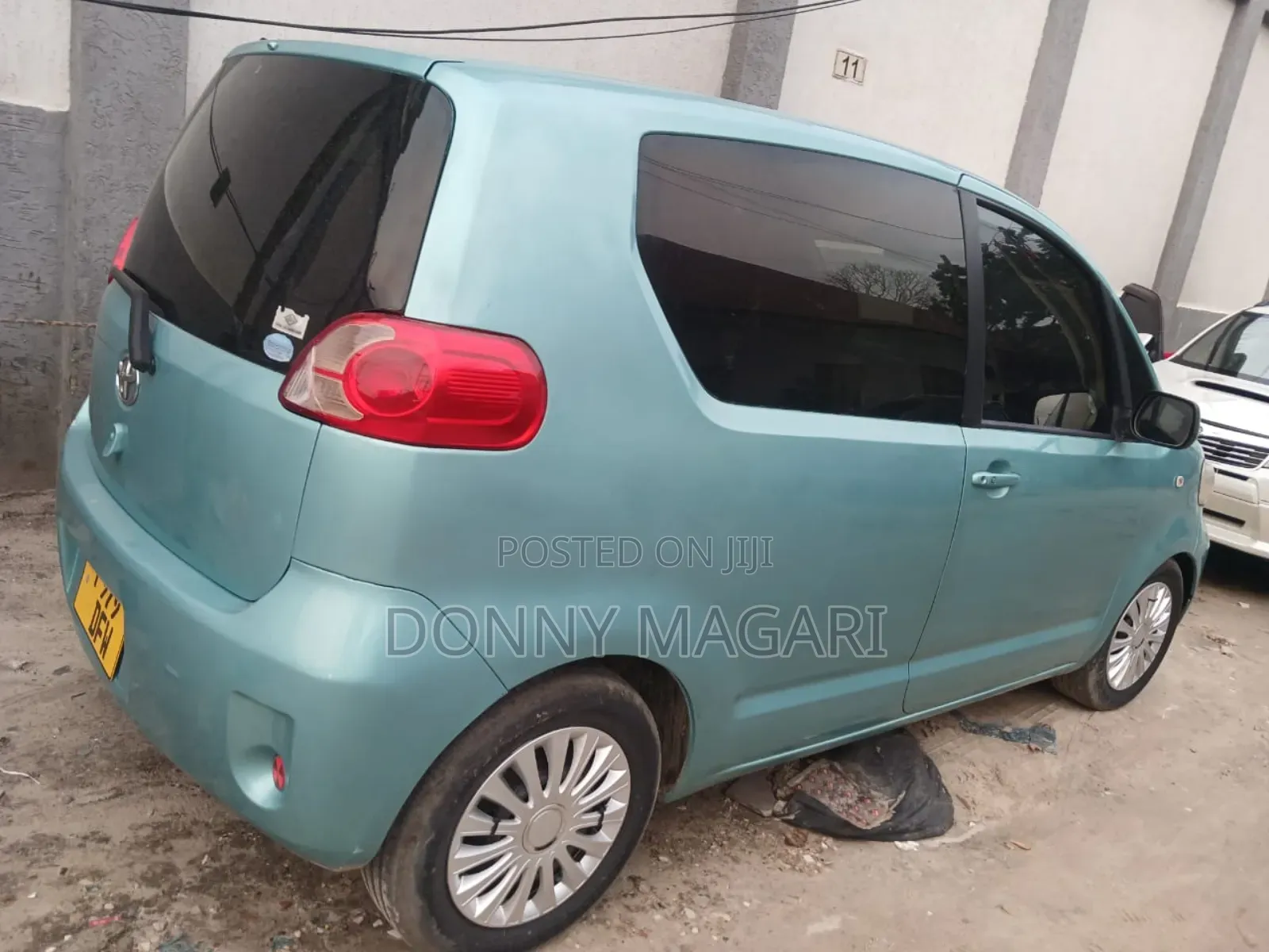 Toyota Porte 2005 Blue