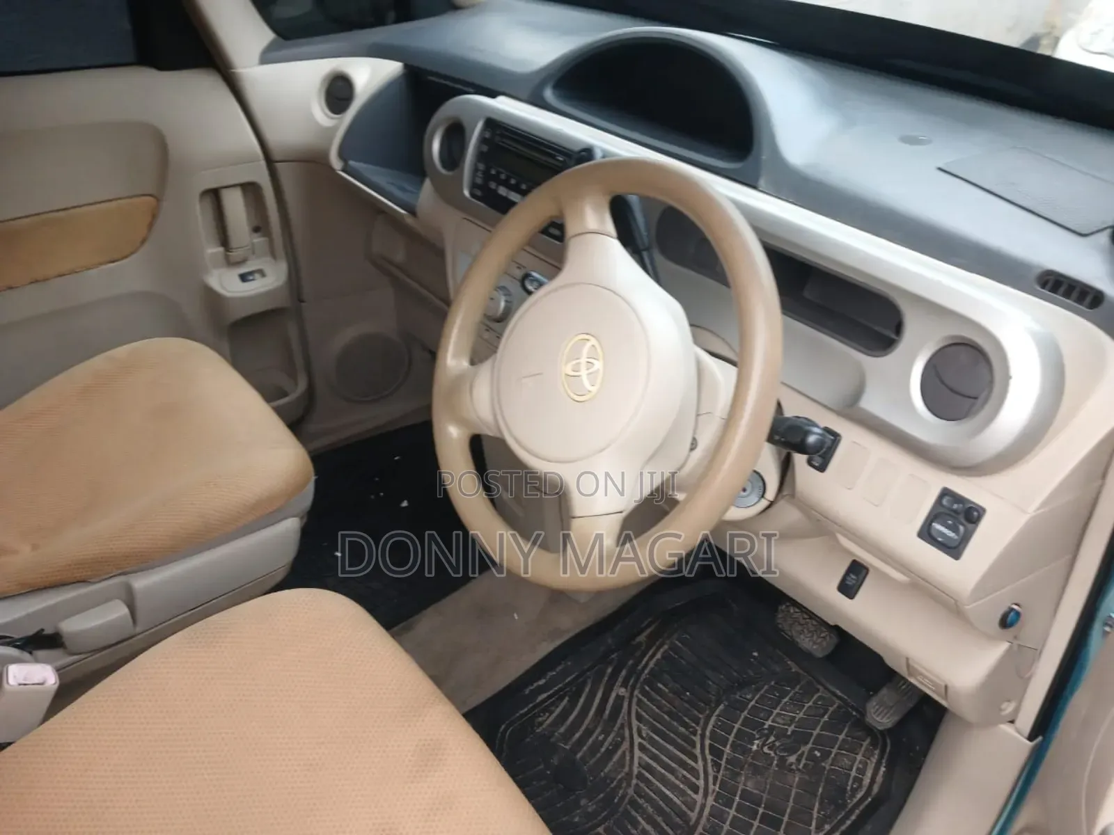 Toyota Porte 2005 Blue