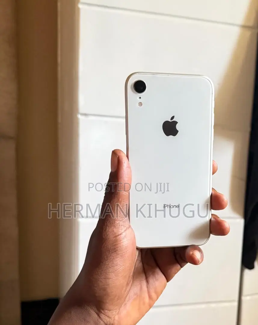 Apple iPhone XR 64 GB White