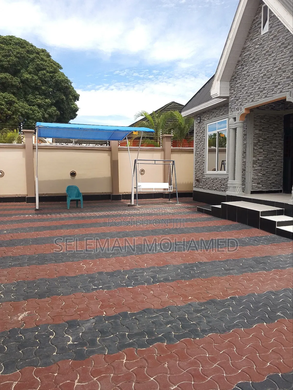 Furnished 4bdrm House in Biriani Real Estate, Charambe for sale