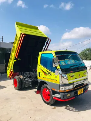Mitsubishi Canter Tipper Tone 2 1⁄2