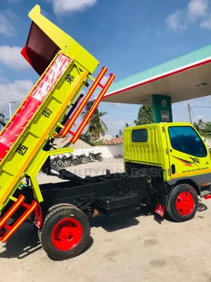 Mitsubishi Canter Tipper Tone 2 1⁄2