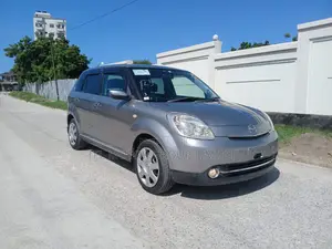 Mazda Verisa 2009 Gray