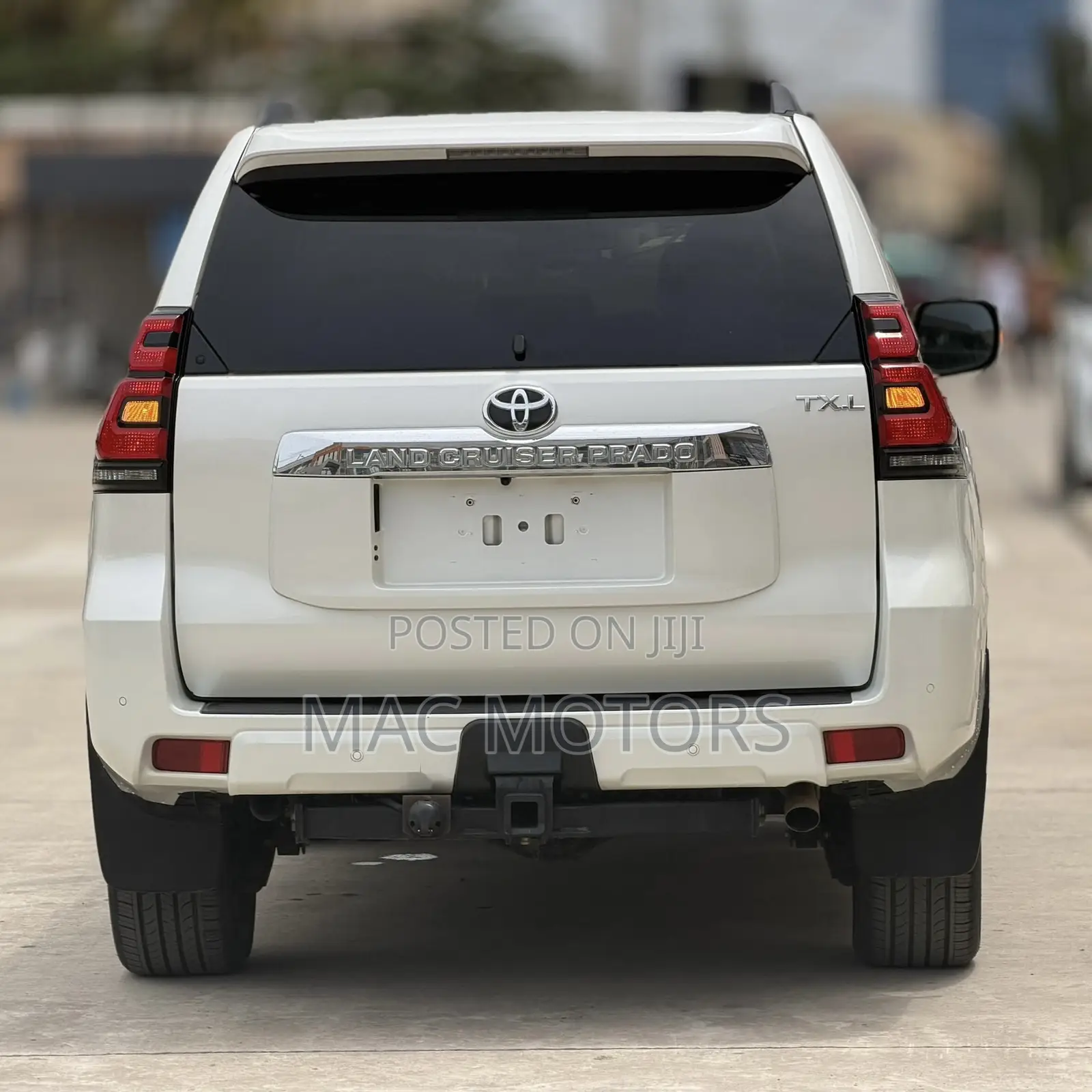 Toyota Land Cruiser Prado 2.8 2023 White