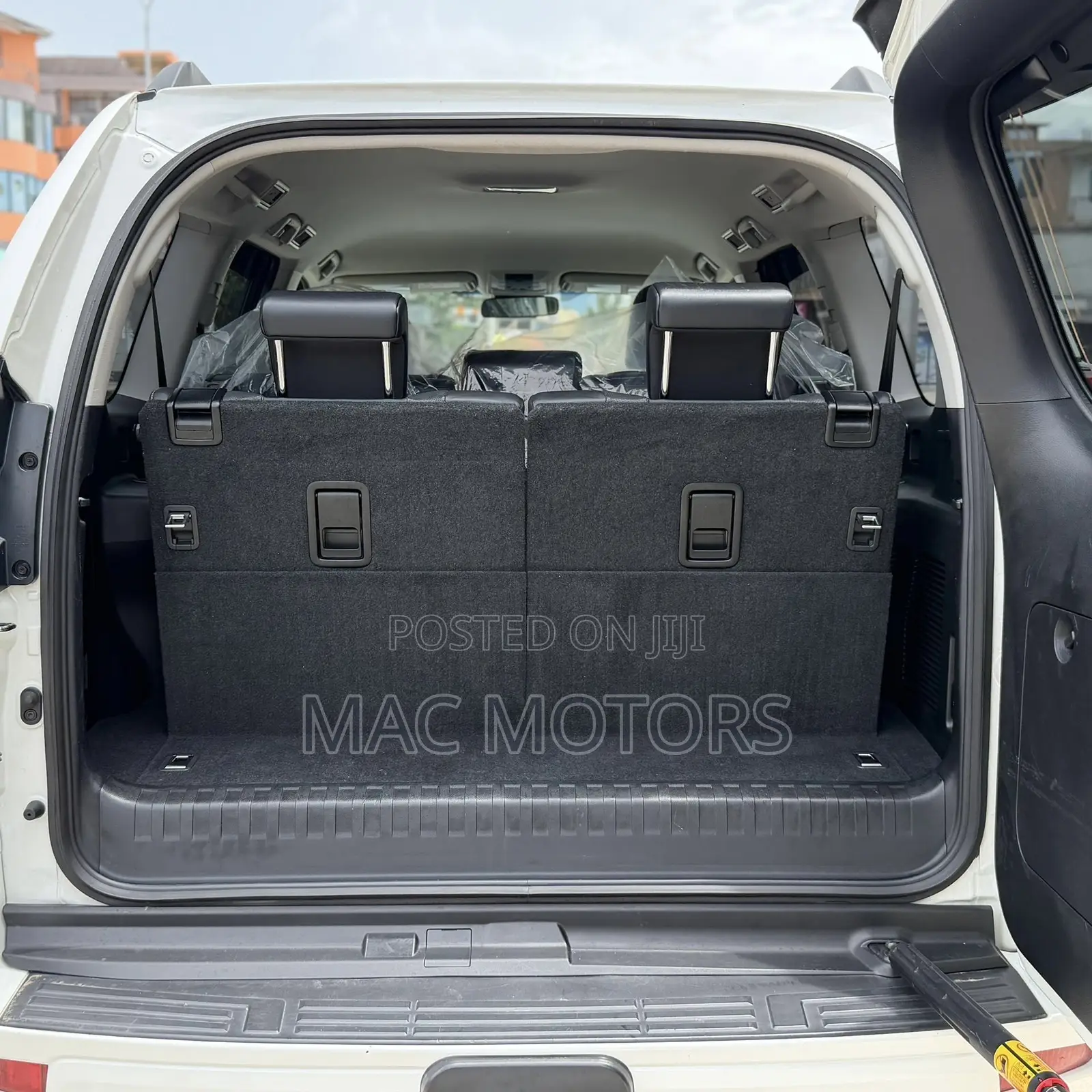 Toyota Land Cruiser Prado 2.8 2023 White
