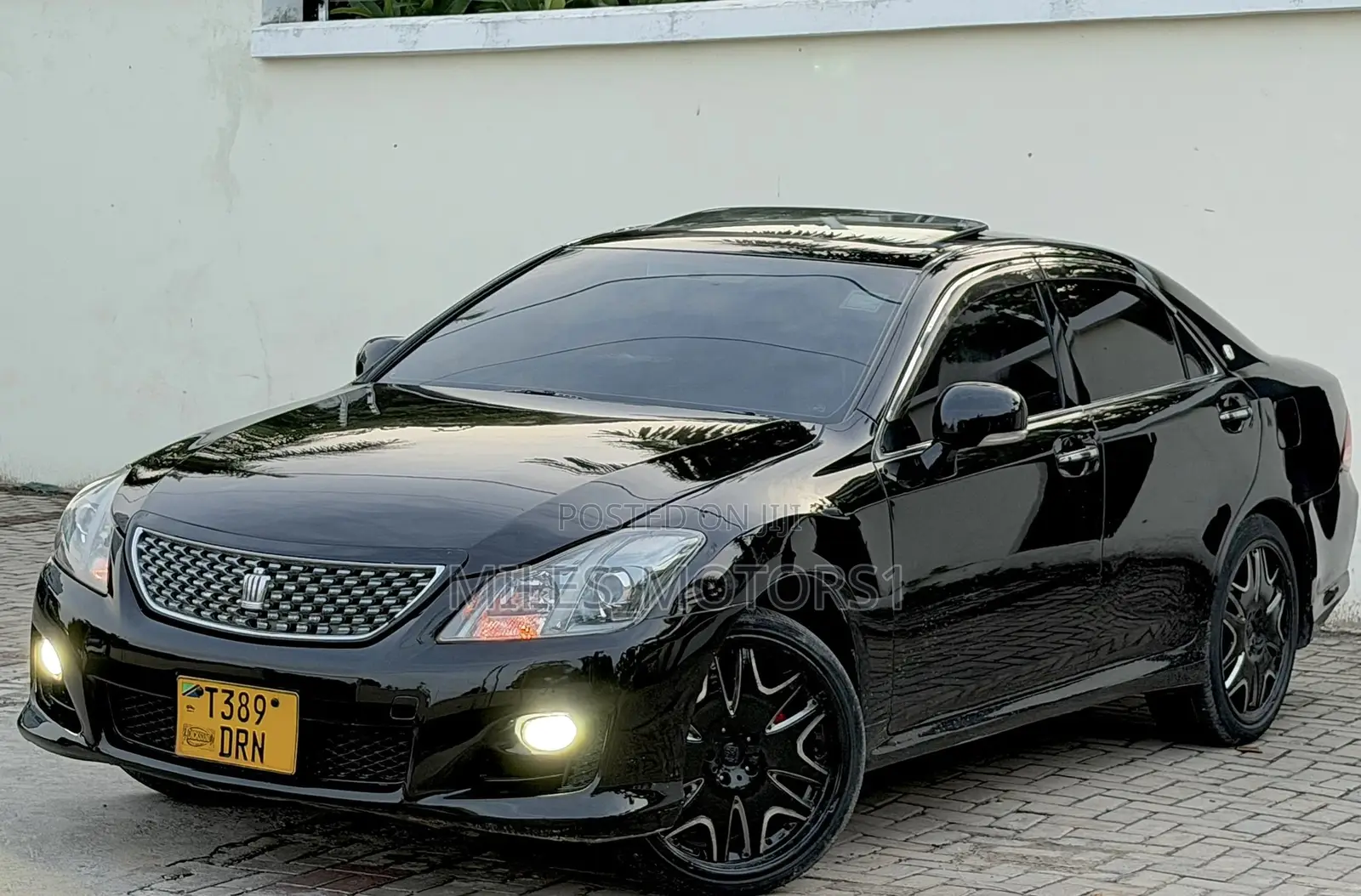 Toyota Crown 2009 Black