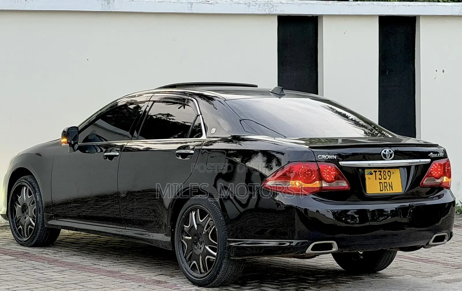 Toyota Crown 2009 Black