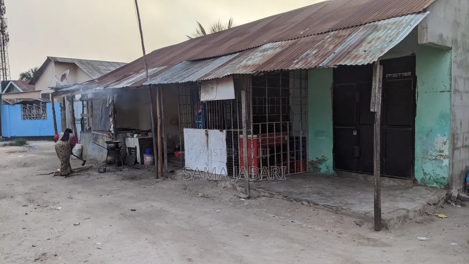 Nyumba Inauzwa Ipo Ndan Ya Fensi Inawapangaji Na Flemu Dar Es Salaam