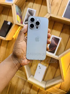 Apple iPhone 15 Pro 128 GB Silver