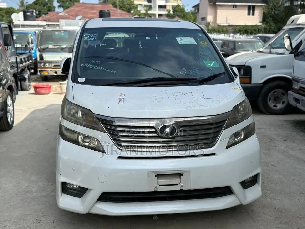 Toyota Vellfire 2009 White