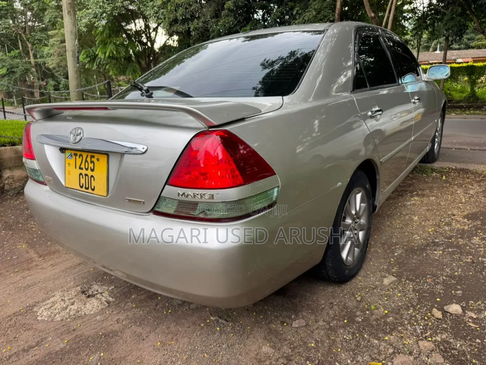 Toyota Mark II 2003 Silver
