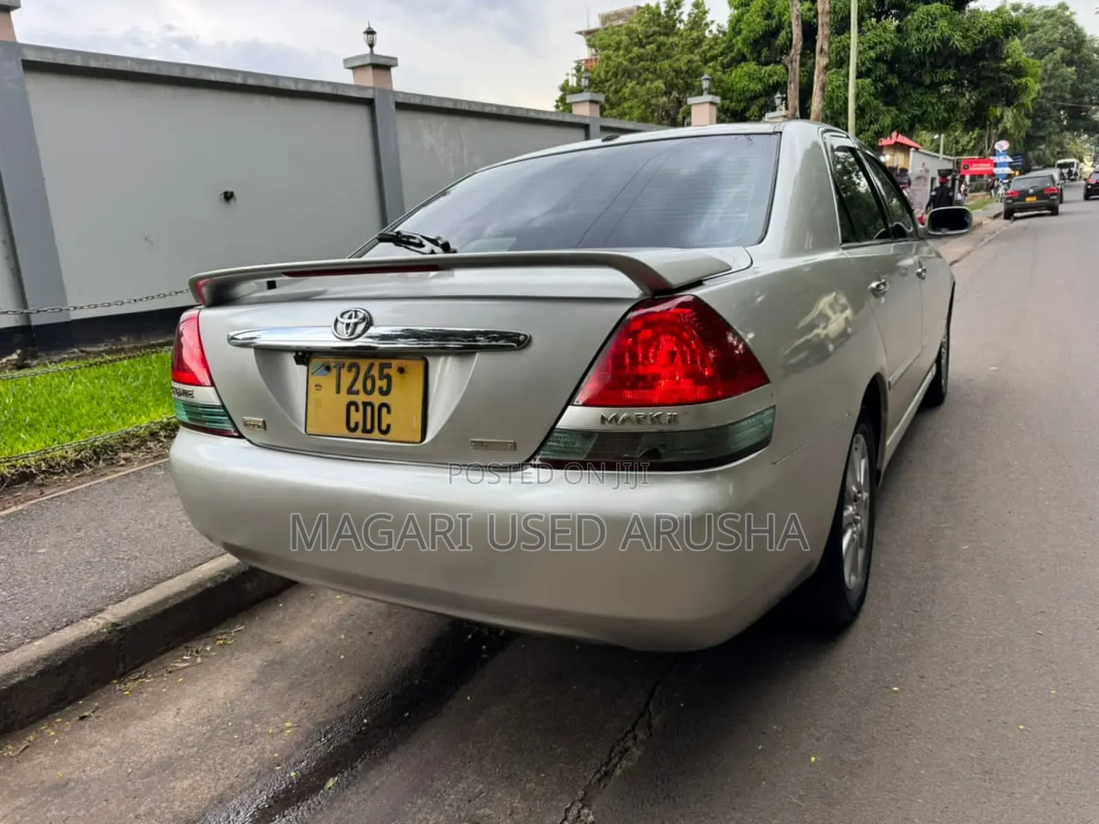 Toyota Mark II 2003 Silver