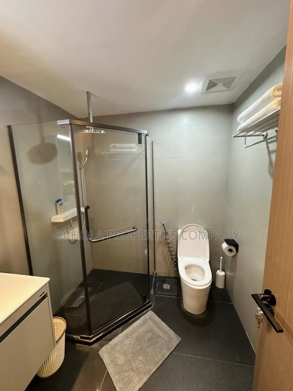 Furnished 2bdrm Apartment in Oyster Bay for rent