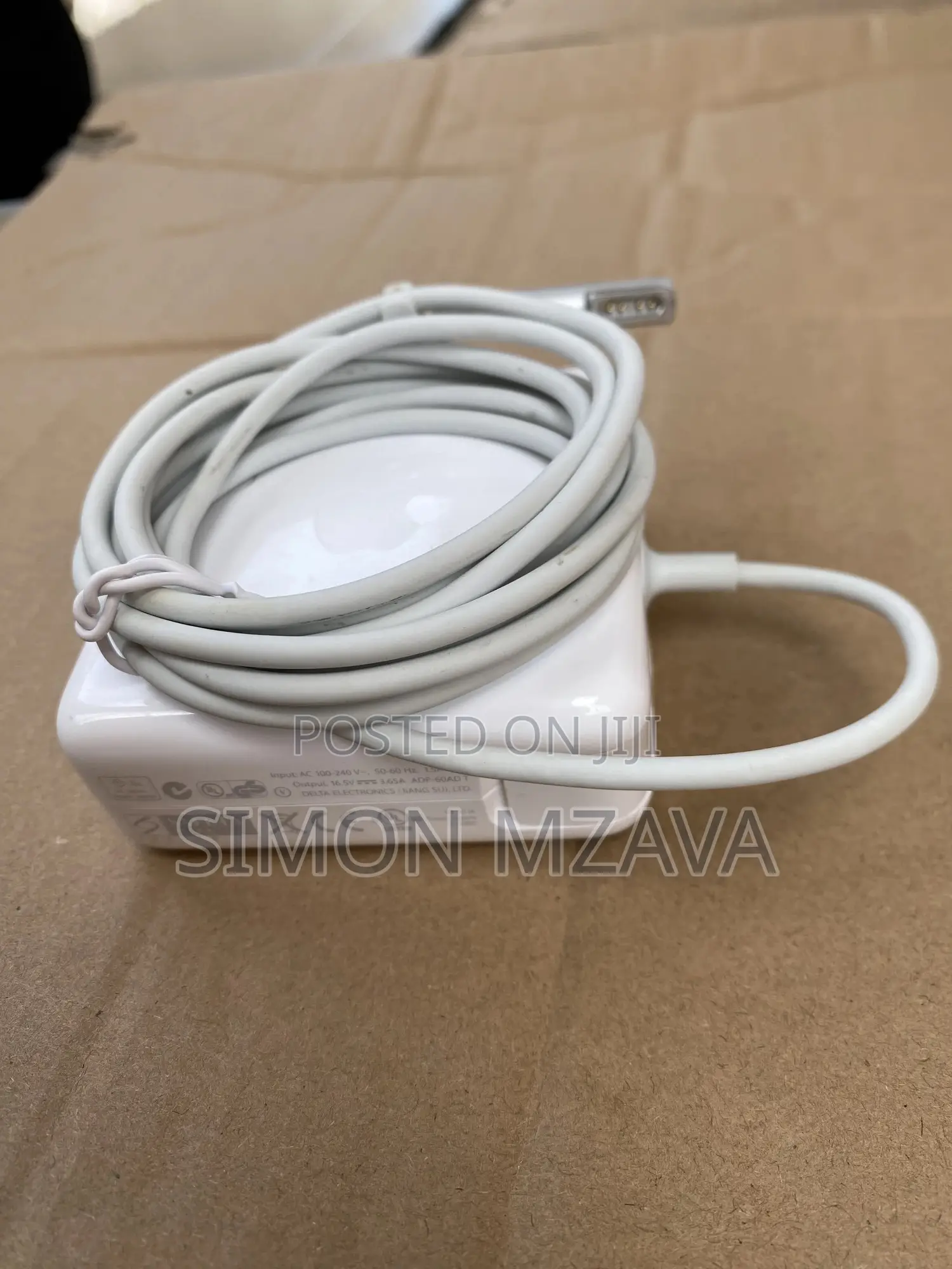Macbook Pro Compatible Apple Magsafe L-Shape Charger Used – Original