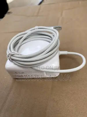 Macbook Pro Compatible Apple Magsafe L-Shape Charger Used – Original