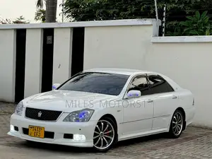 Toyota Crown 2007 White