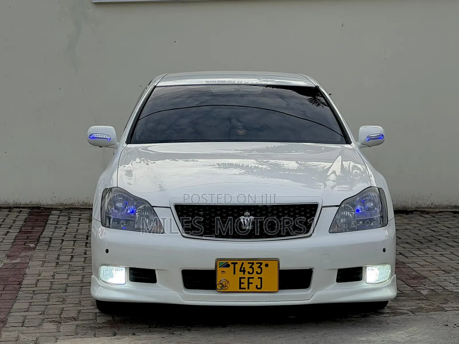 Toyota Crown 2007 White
