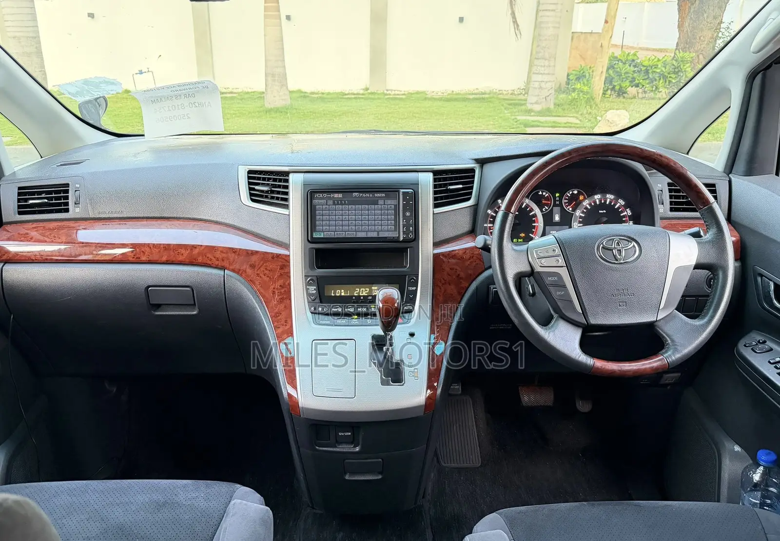 Toyota Vellfire 2010 Black