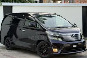 Toyota Vellfire 2010 Black