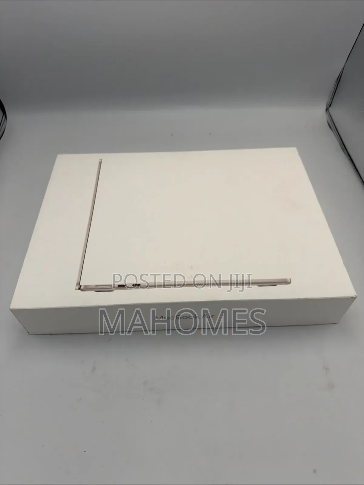 New Laptop Apple MacBook Air 2025 M4 16GB Apple M4 SSD 256GB