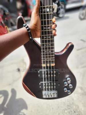 Guitar Ibanez 5 Strings Bass Active