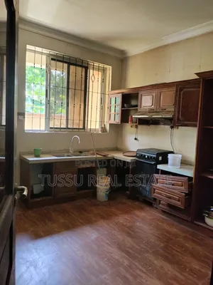 3bdrm Apartment in Mikochen, Mikocheni for sale