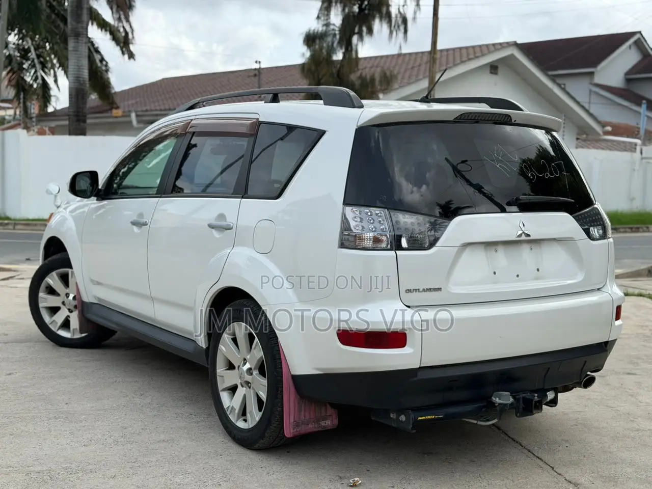 Mitsubishi Outlander 2010 White