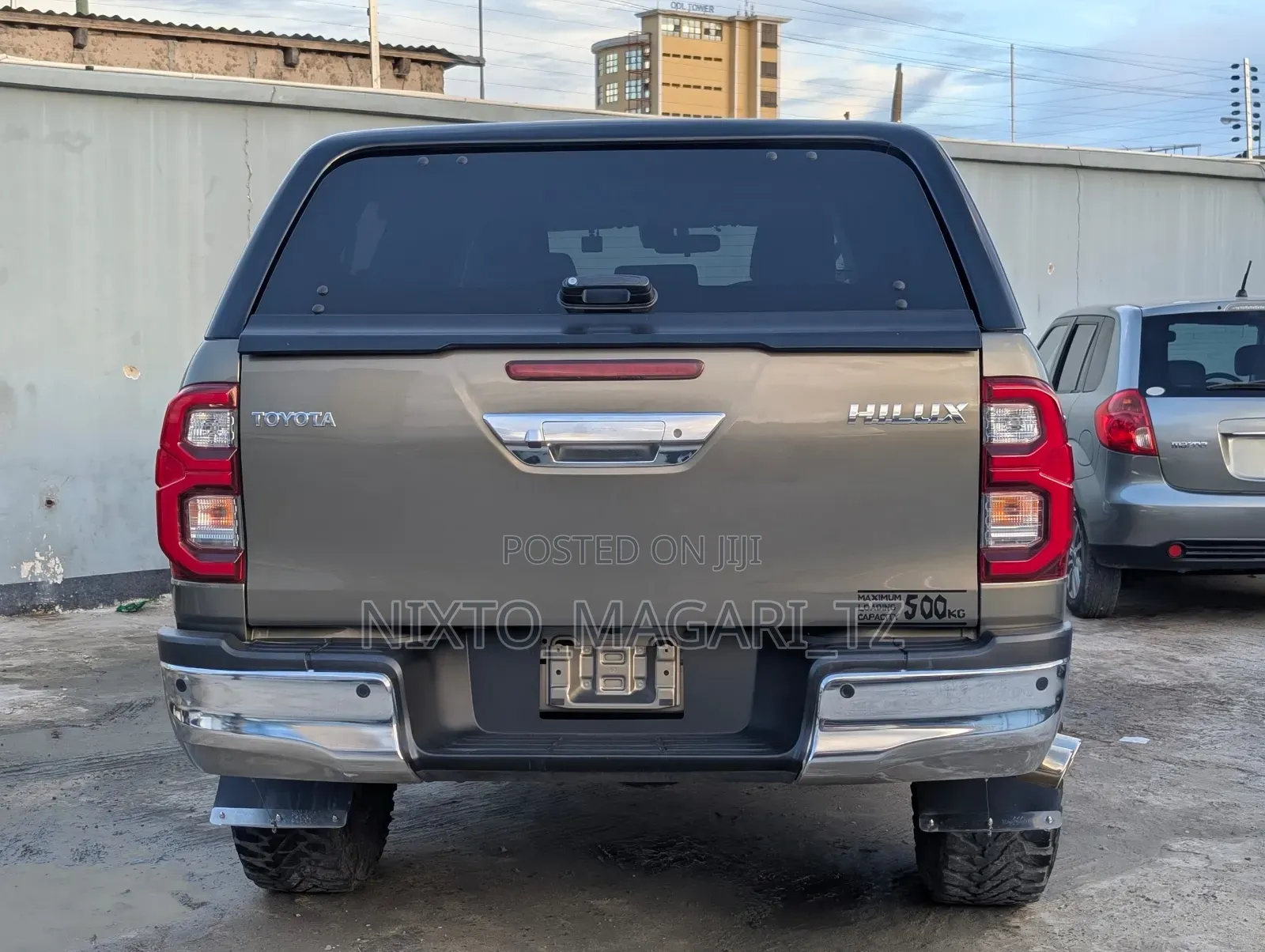 Toyota Hilux 2020 Gold
