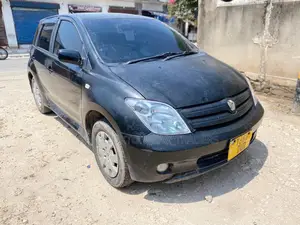 Toyota IST 2005 Black