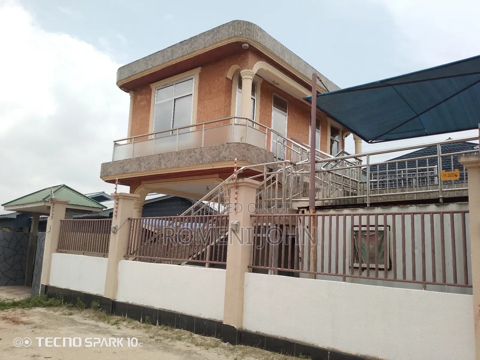 12bdrm House in Tanzania Daresalaam, Ilala for sale