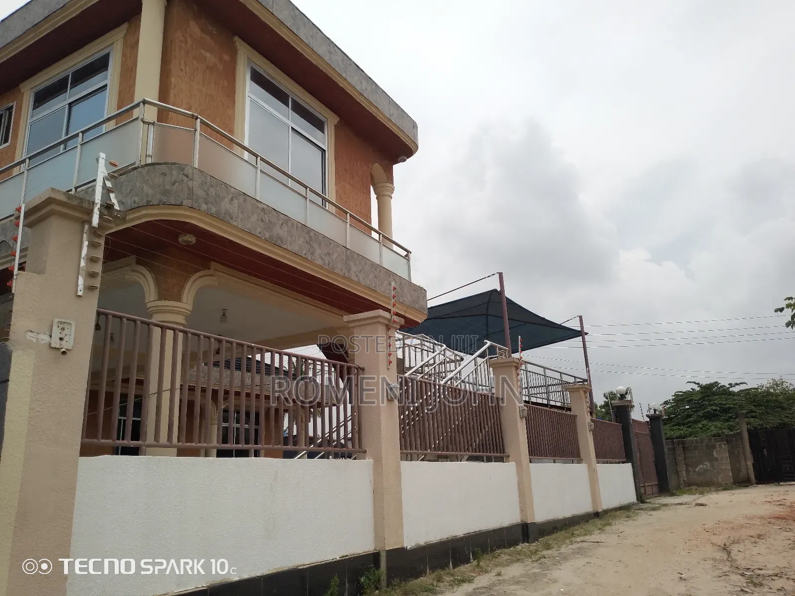 12bdrm House in Tanzania Daresalaam, Ilala for sale