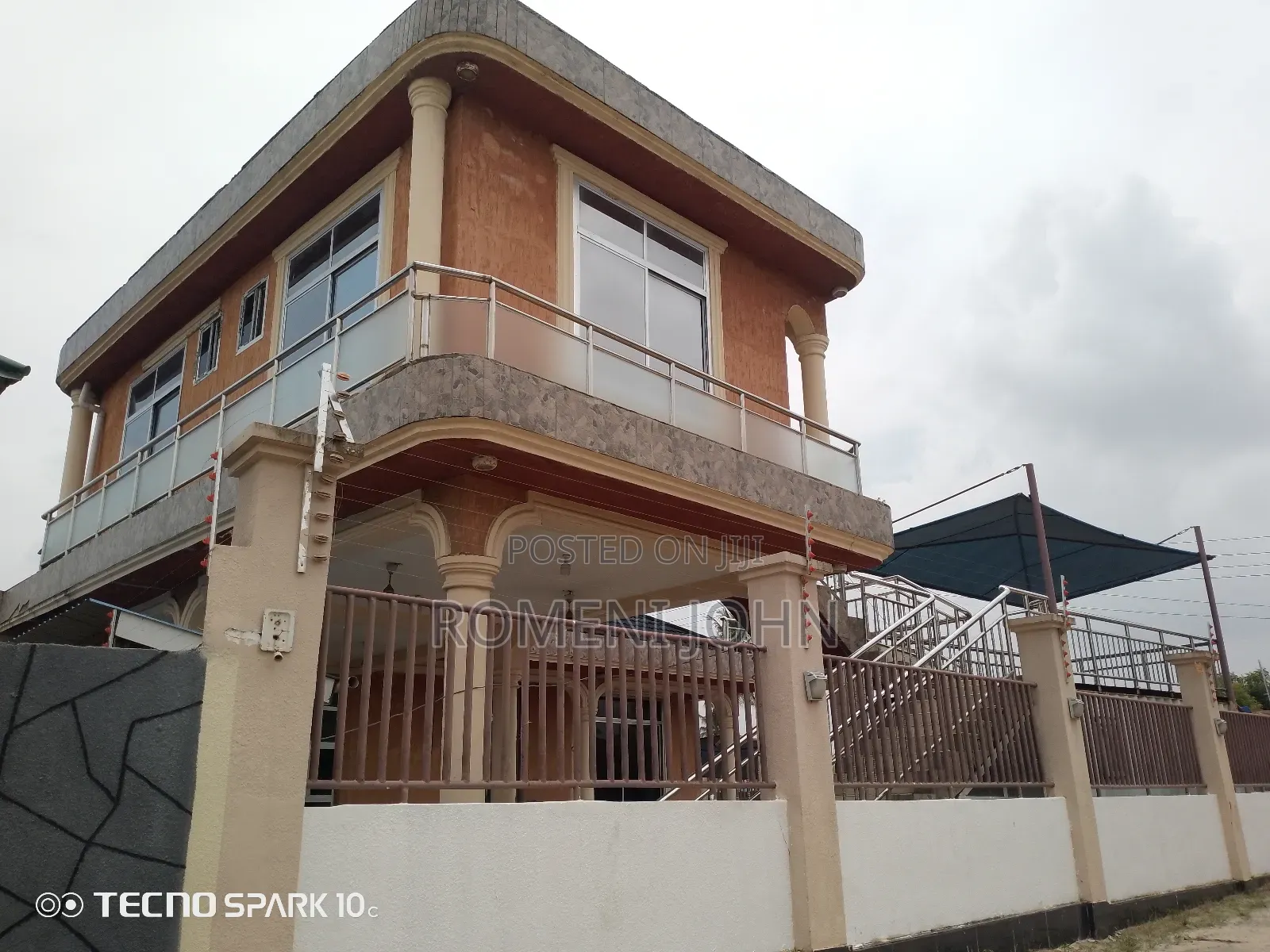 12bdrm House in Tanzania Daresalaam, Ilala for sale