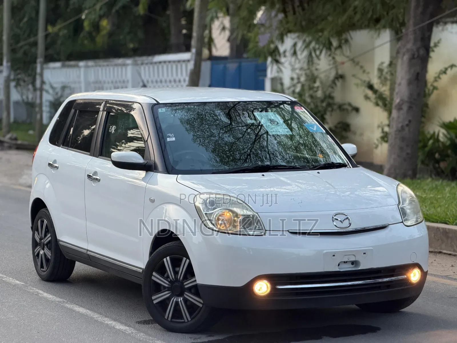 Mazda Verisa 2008 White