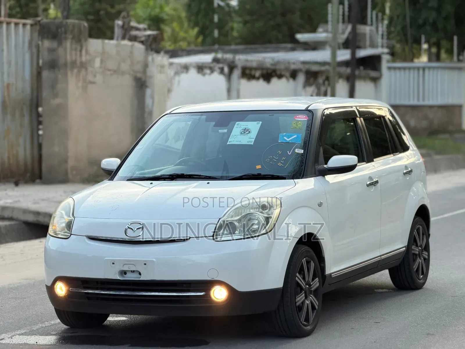 Mazda Verisa 2008 White