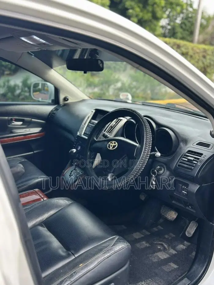 Toyota Harrier 2008 White