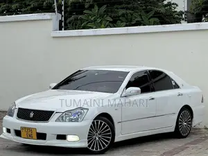 Toyota Crown 2006 White