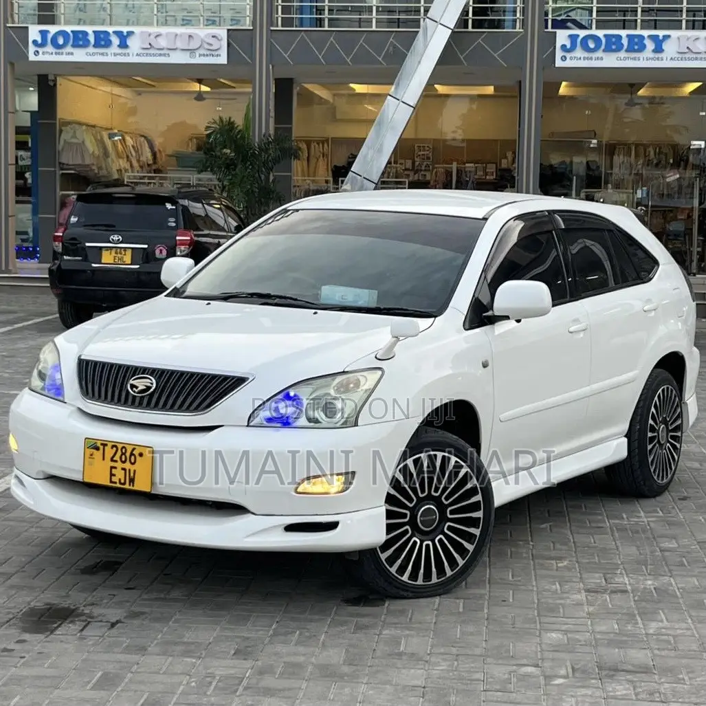 Toyota Harrier 2004 White