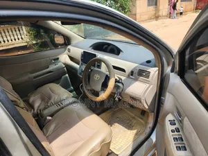 Toyota Raum 2007 Silver