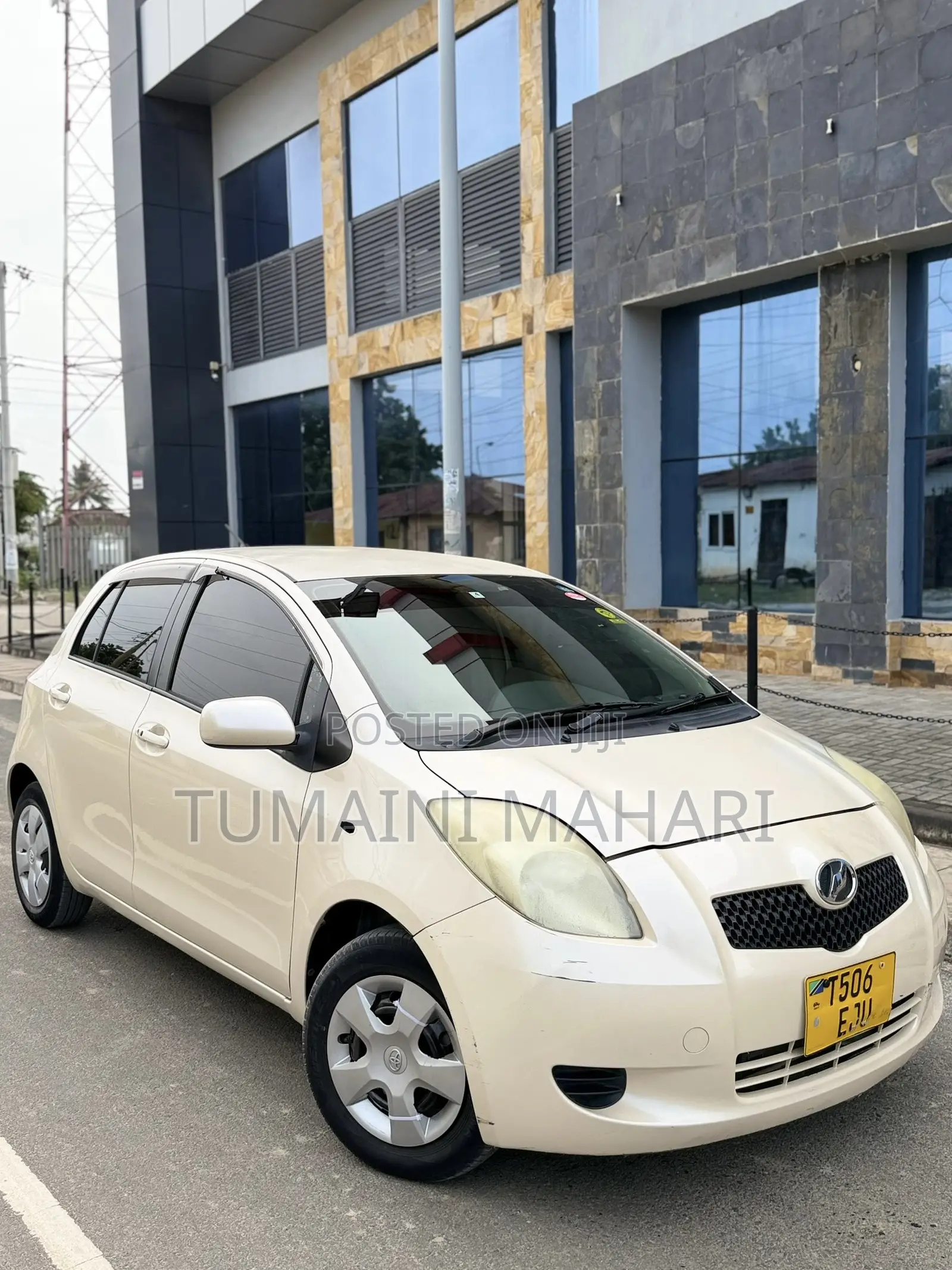 Toyota Vitz 2006 Gold