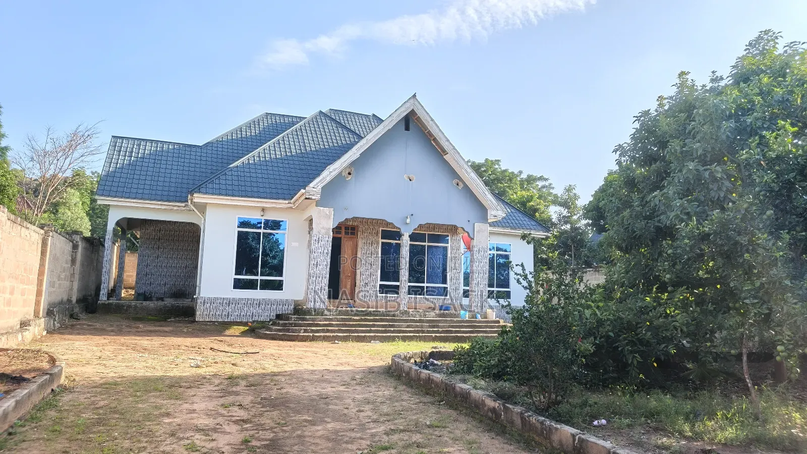 Furnished 4bdrm House in Kishiri for sale